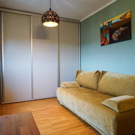 Mirandis Privilegio - Stylish Apartments With Balcony & Free Parking-3